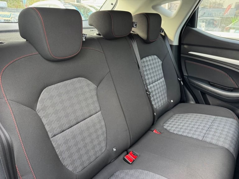 2022 72 MG MG ZS 72.6KWH SE LONG RANGE SUV 5DR ELECTRIC AUTO (156 PS)