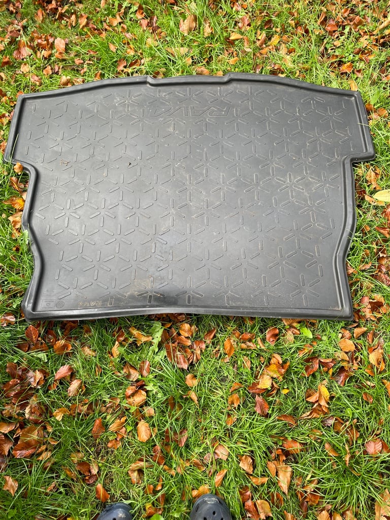 image for Toyota rav4 boot mat