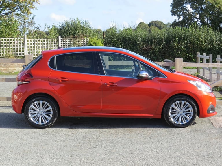 2017 Peugeot 208 1.2 PureTech 110 Allure 5dr EAT6 HATCHBACK Petrol Automatic