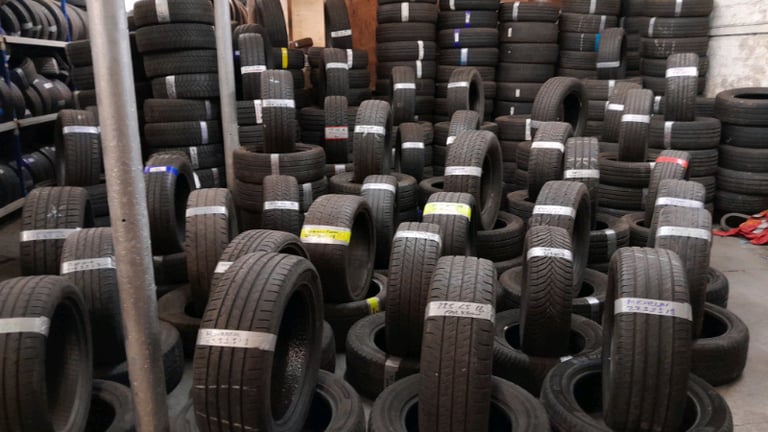 205 60 16s Michelin tyres 7mm tread & 1000s more open 7 days a week