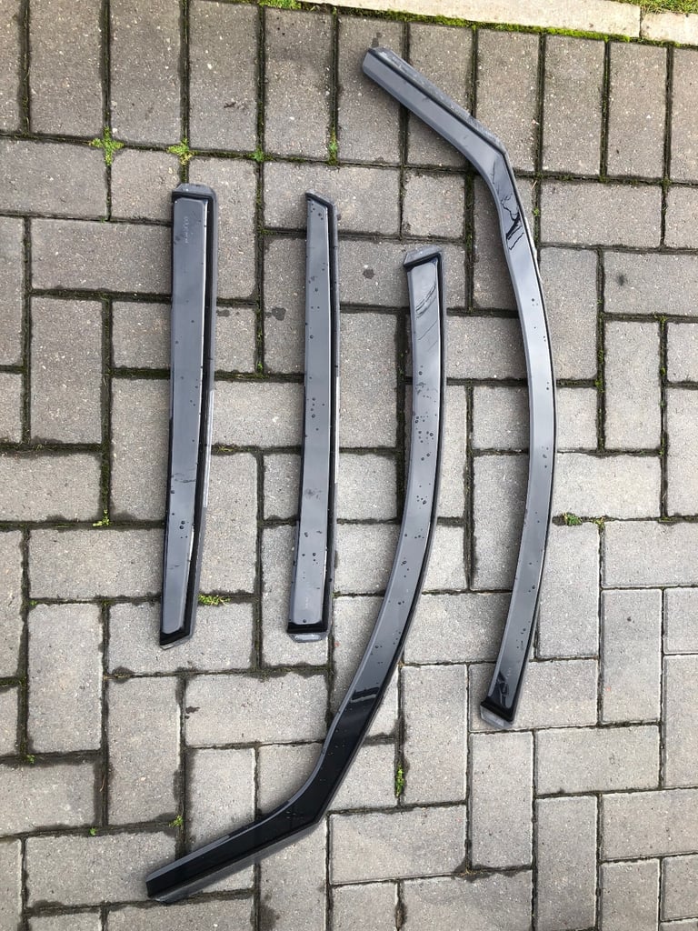 Audi Q5 wind deflectors 