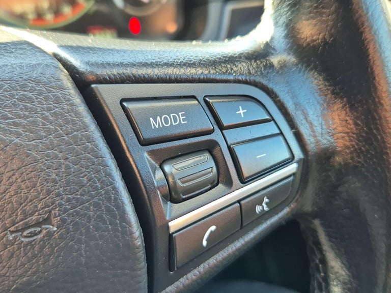 2015 BMW 5 Series 2.0 520i SE Auto Euro 6 (s/s) 4dr SALOON Petrol Automatic