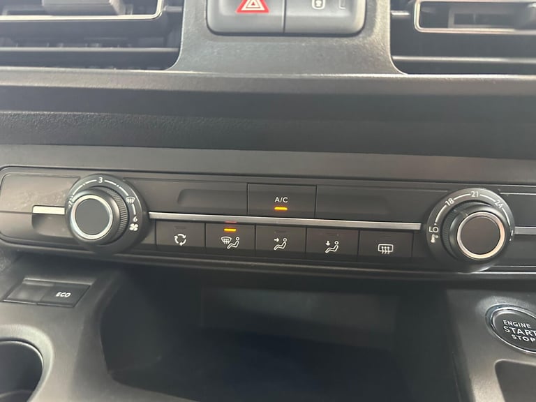 2020 Vauxhall Combo Life 1.5 Turbo D BlueInjection Energy Auto Euro 6 (s/s) 5dr MPV Diesel Automatic