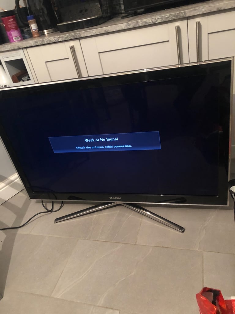 image for Samsung 3D LCD 46" TV LE46C750R2K 