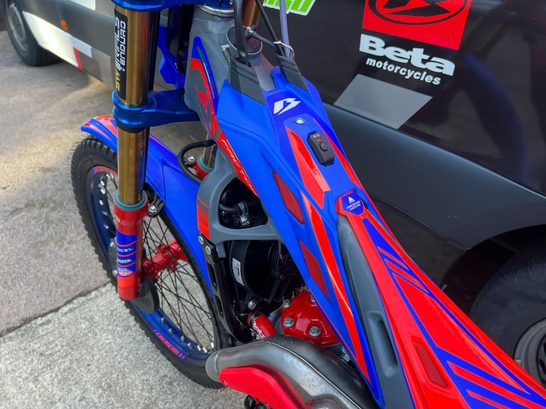 2025 Beta EVO Factory 2T 300cc Trials Bike - Top Spec Off-Road Clubman Expert