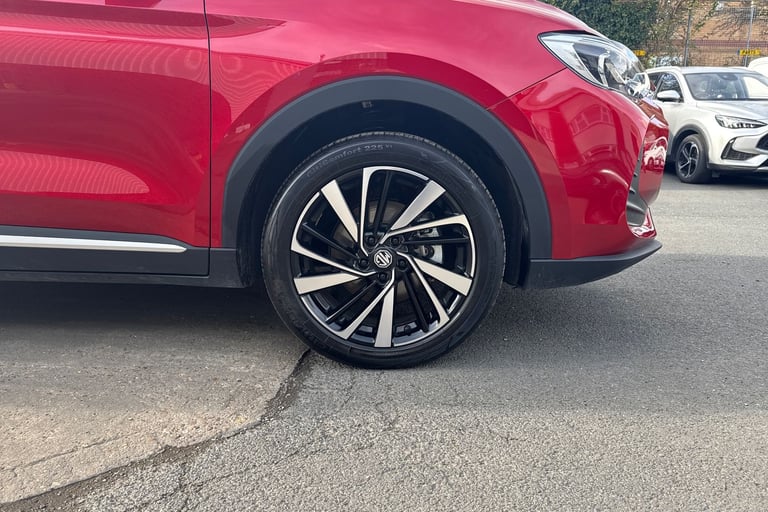 2025 MG MG ZS 106600 Hatchback Hybrid Automatic