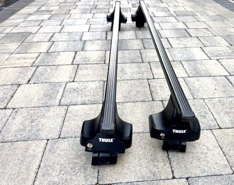 image for Thule Roof Bars Ford Focus Mk 3 Hatchback (2011-2018)