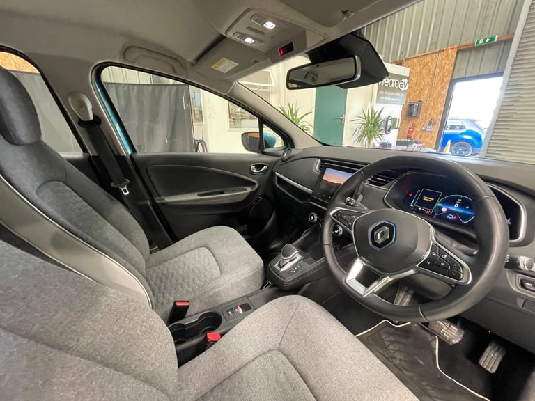 2020 Renault Zoe R135 52kWh Iconic Auto 5dr (i, Rapid Charge) HATCHBACK Electric Automatic