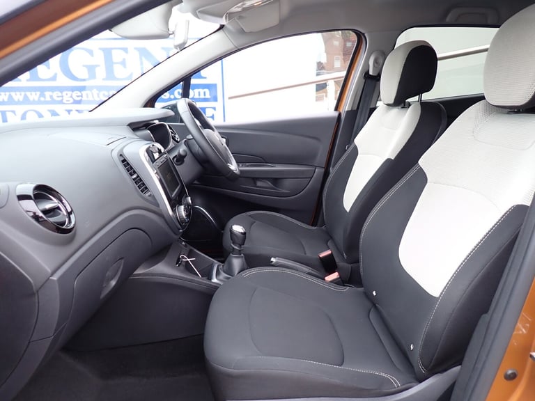 2019 Renault Captur 1.3 TCe ENERGY Iconic SUV 5dr Petrol Manual Euro 6 (s/s)
