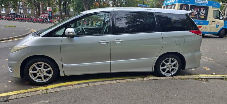 Toyota Estima Aeras, 88,323 miles