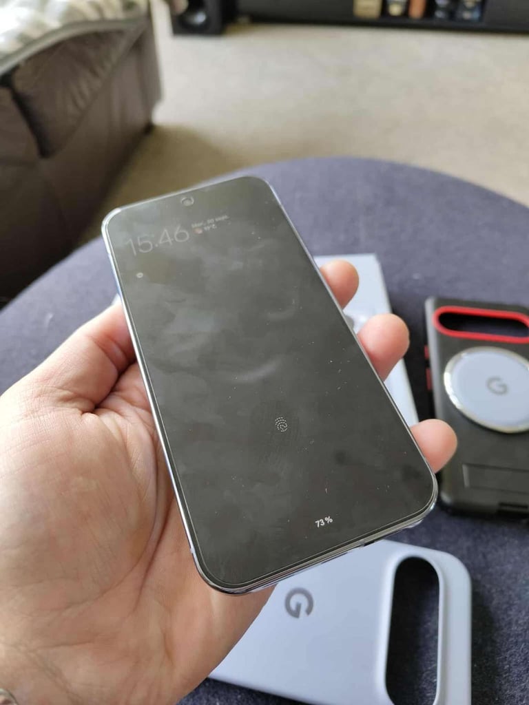 Google pixel 10 pro xl 256gb Moonstone & Pixelsnap charger & Ring stand  & Original google case 