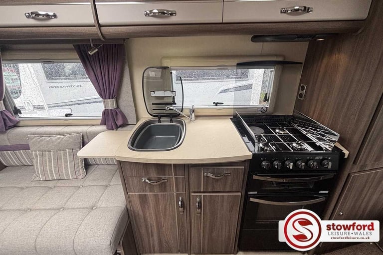 2019, Auto-Sleepers Broadway FB, Pre-Owned Motorhome