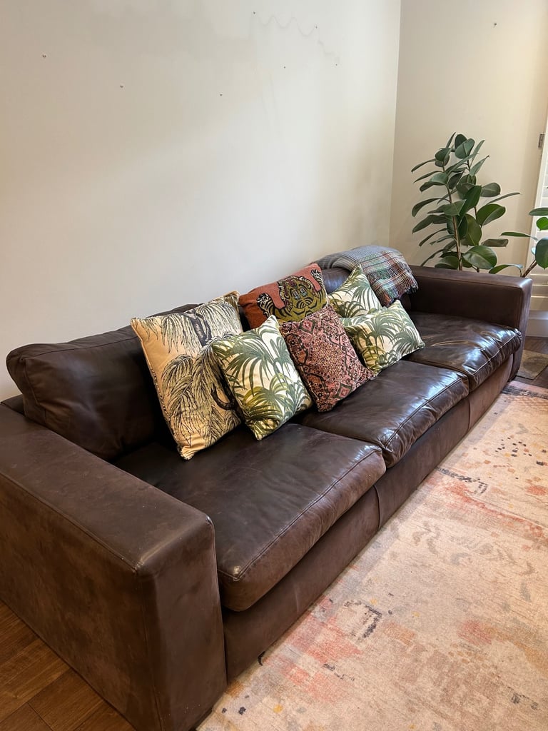 Large Brown Leather Raft ‘Manhatten’ Sofa