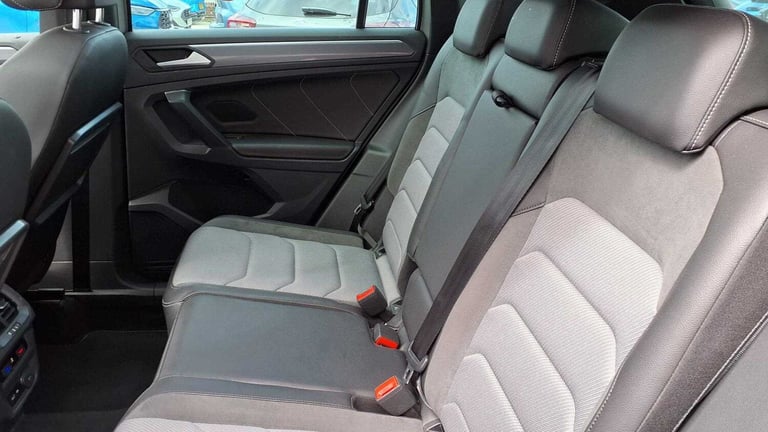 2020 Volkswagen Tiguan 2.0 TDi 150 R-Line Tech 5dr ESTATE DIESEL Manual