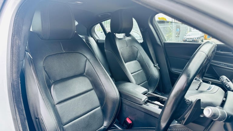 2015 Jaguar XE 2.0d [180] R-Sport 4dr Auto SALOON DIESEL Automatic