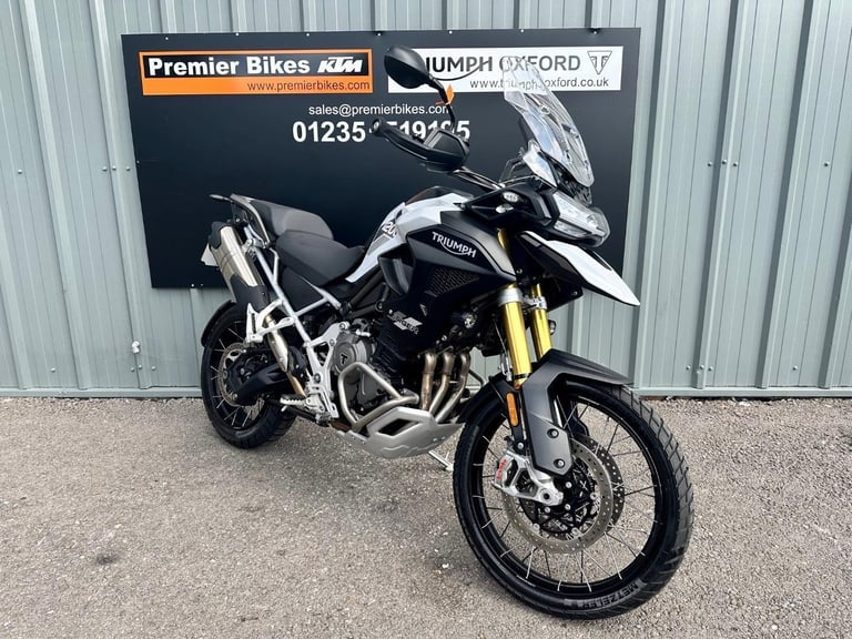 Triumph Tiger 1200 Rally Pro 2022/72 in White Motorcycle 