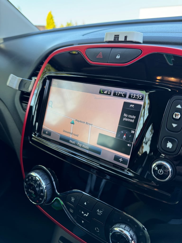 Renault, CAPTUR, Hatchback, 2017, Manual, 1461 (cc), 5 doors