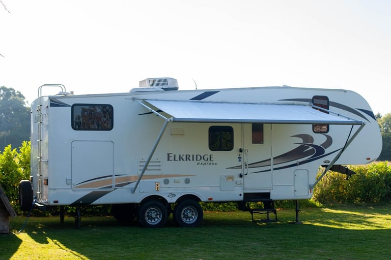 image for Elkridge 5th wheel Trailer 26BH