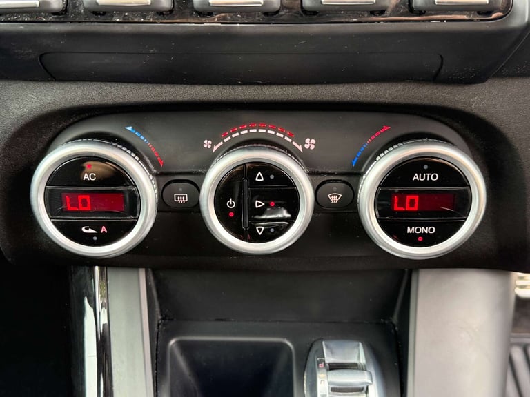 2012 Alfa Romeo Giulietta 1.6 JTDM-2 Veloce 5dr HATCHBACK DIESEL Manual