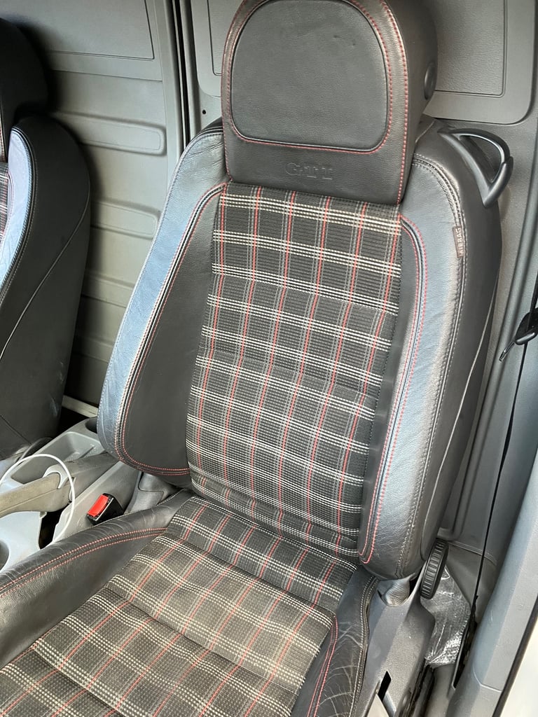 Volkswagen gti 2 front seats leather