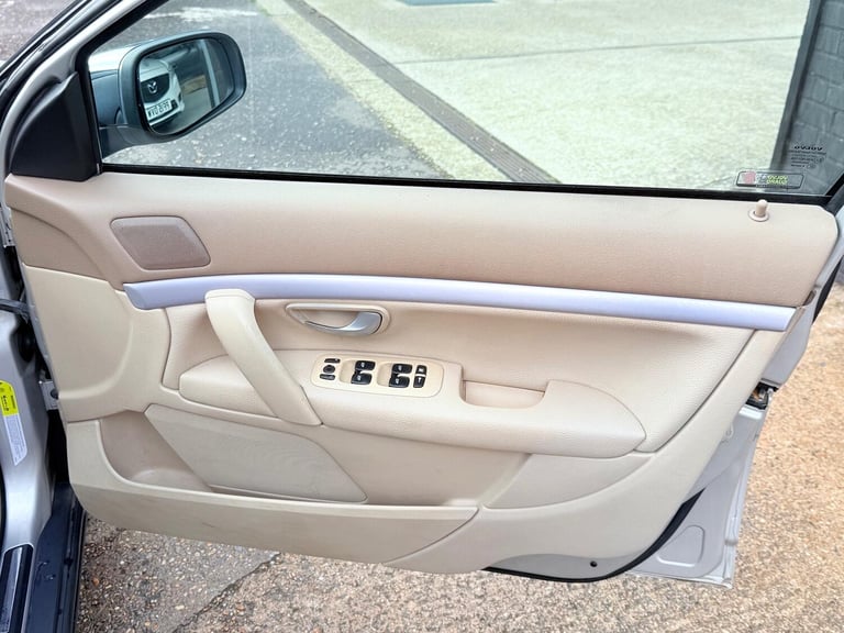 VOLVO S80 2.4 D5 SE Lux 2005