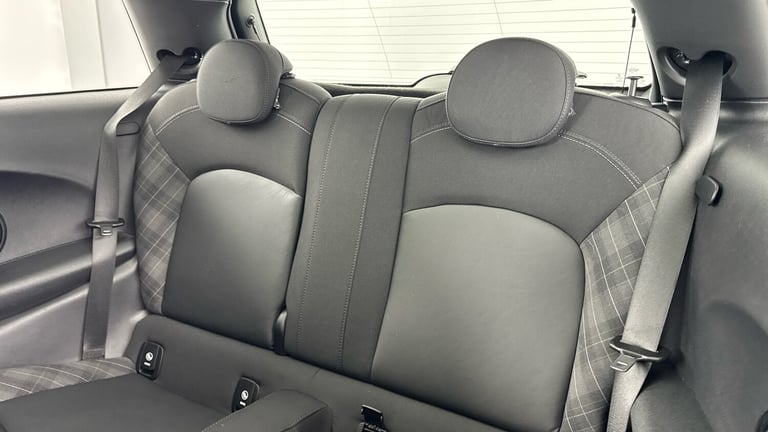 2018 MINI Hatch 1.5 Cooper Sport II 3dr Auto Petrol Hatchback Hatchback Petrol Automatic