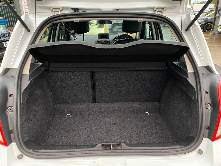 2012 Renault Clio 1.2 Dynamique TomTom Euro 5 5dr HATCHBACK Petrol Manual