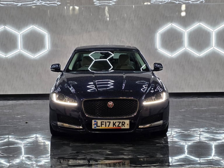 2017 Jaguar XF PRESTIGE Saloon Diesel Automatic