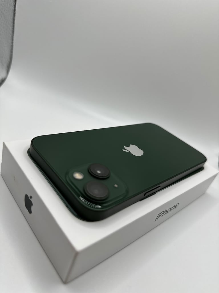 PRISTINE: Apple iPhone 13, 128gb, Green (UNLOCKED)