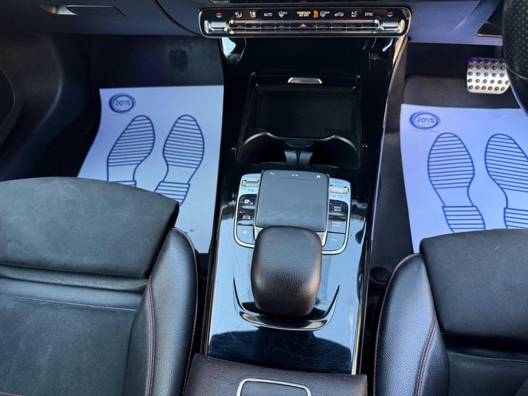 MERCEDES-BENZ A CLASS 1.3 A180 AMG Line 2019