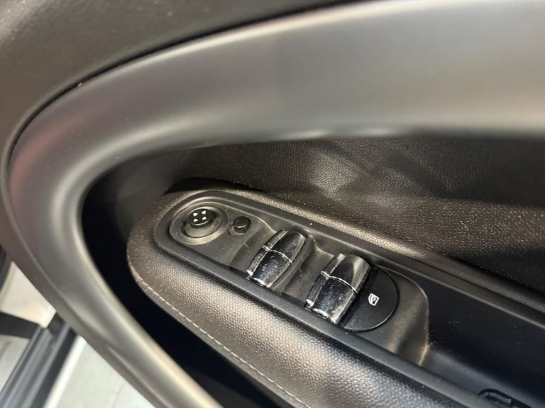 2015 MINI Countryman 2.0 Cooper SD ALL4 Euro 5 (s/s) 5dr HATCHBACK Diesel Manual