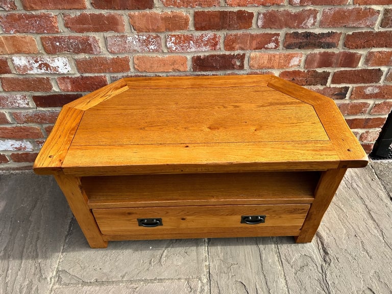 Rustic Solid Oak Corner TV Stand - Excellent Condition 