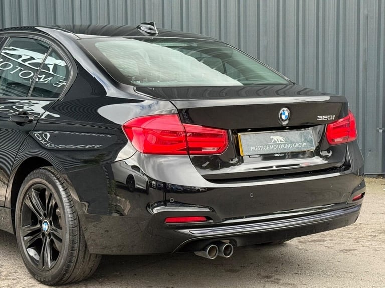 2017 BMW 3 Series 2.0 320i Sport Euro 6 (s/s) 4dr Saloon Petrol Manual