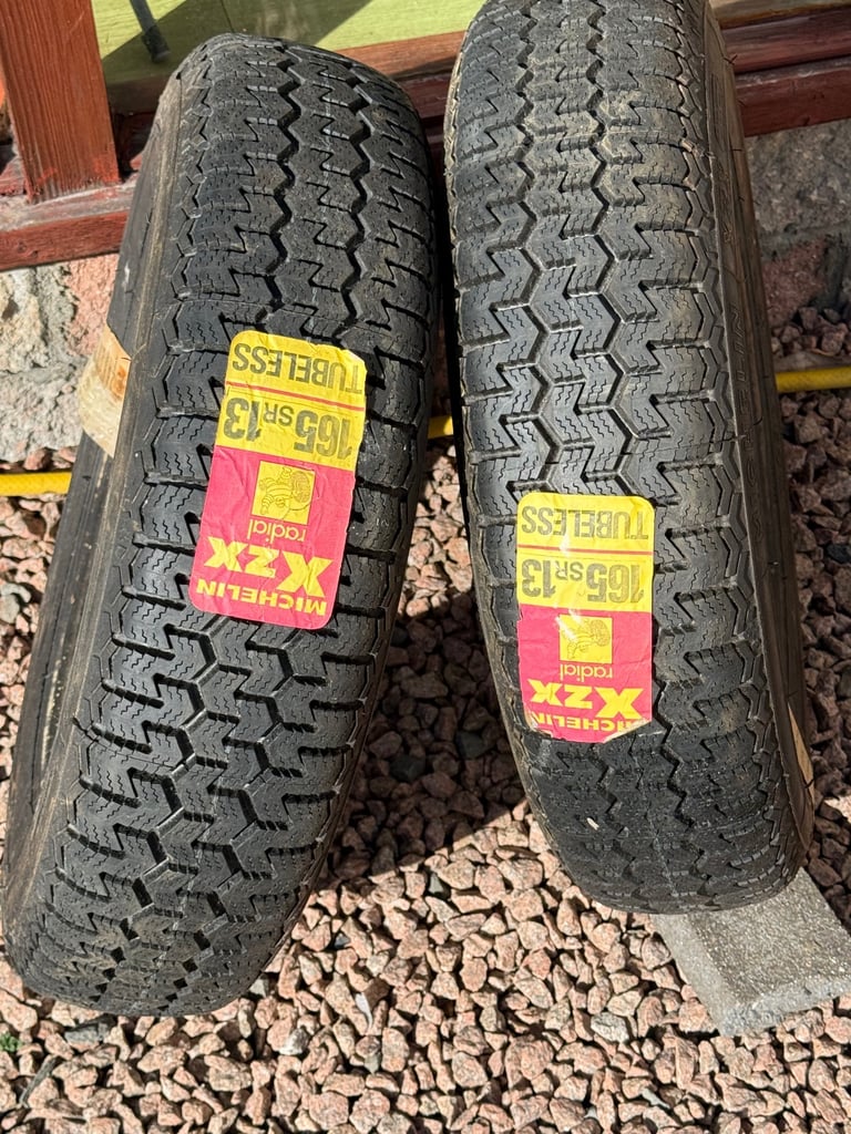 Car tyres 