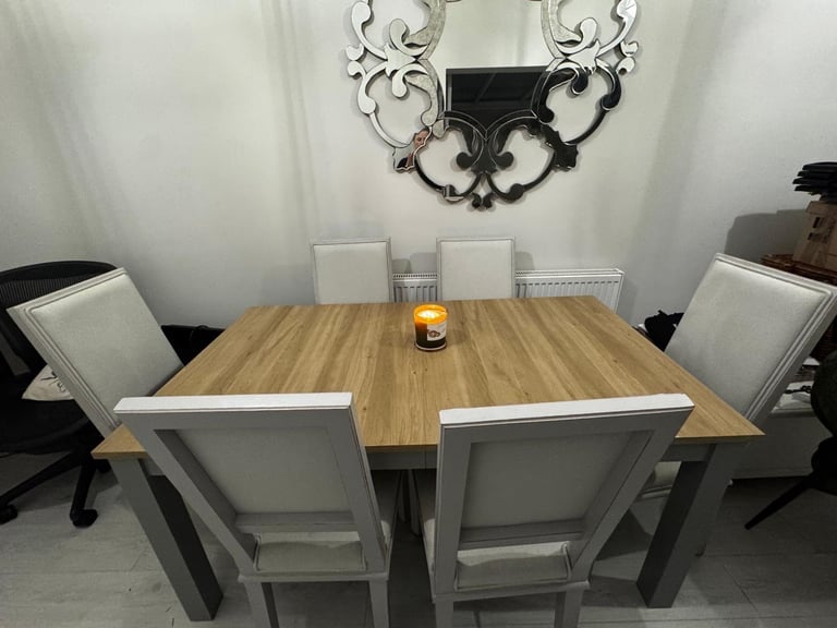 Dining Table with 6 x Chairs - Oak & Grey