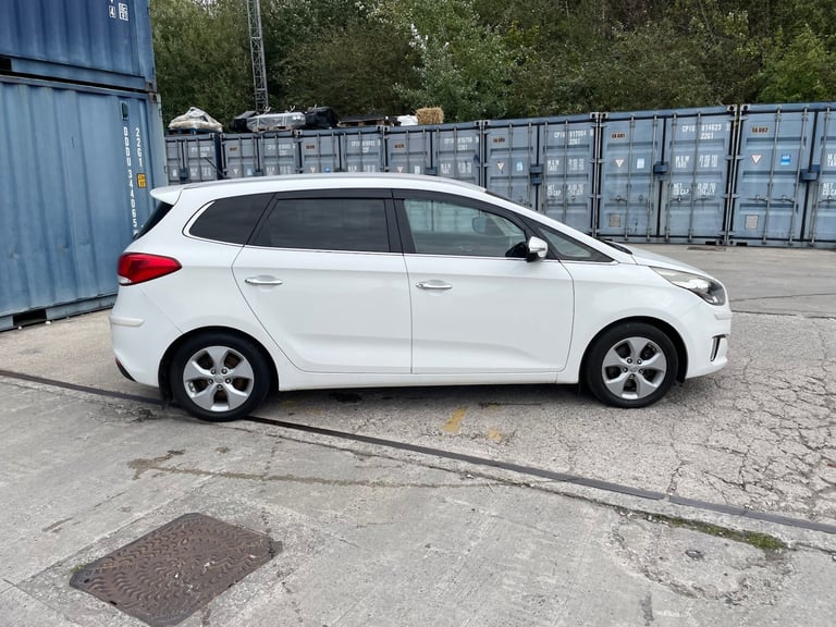 2015 Kia Carens 1.6 GDi 2 5dr MPV Petrol Manual
