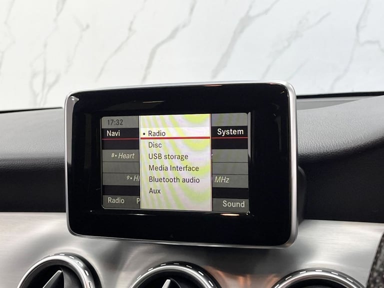 2014 Mercedes-Benz GLA 2.0 GLA250 AMG Line SUV 5dr Petrol 7G-DCT 4MATIC Euro 6 (s/s) (211 ps) Pet...