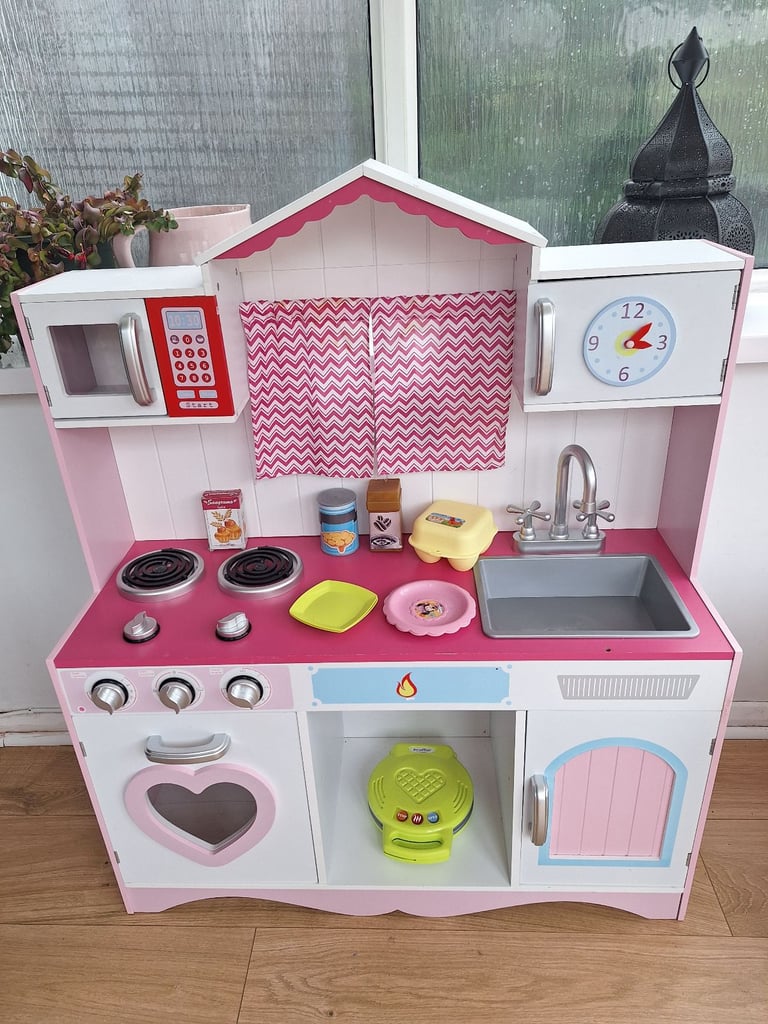 image for Childrens play kitchen.