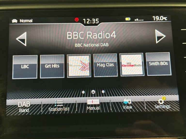 2019 Skoda Octavia 1.5 TSI GPF ACT SE TECHNOLOGY FIVE DOOR 150 BHP + PARKING SENSORS + APPLE P Ha...