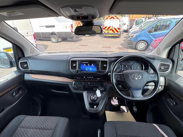 2020 Toyota PROACE CITY Verso 2.0D Family Medium MPV 5dr Diesel Auto MWB Euro 6 (s/s) (8 Seat) (1...