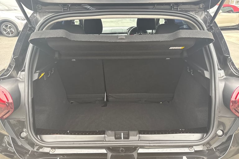 2023 Dacia Sandero 100946 Hatchback Petrol Manual