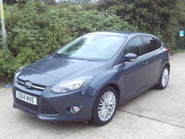 2014 Ford Focus 1.0 125 EcoBoost Zetec Navigator 5dr 52k MIles Years MOT Warranty HATCHBACK Petro...