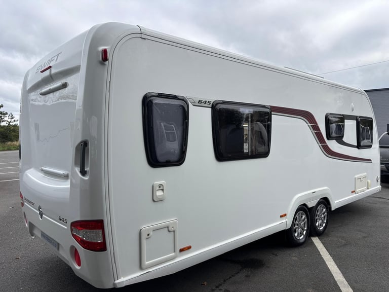 2016 SWIFT CONQUEROR 645, ISLAND BED, TALL FRIDGE, ALDE, SOLAR