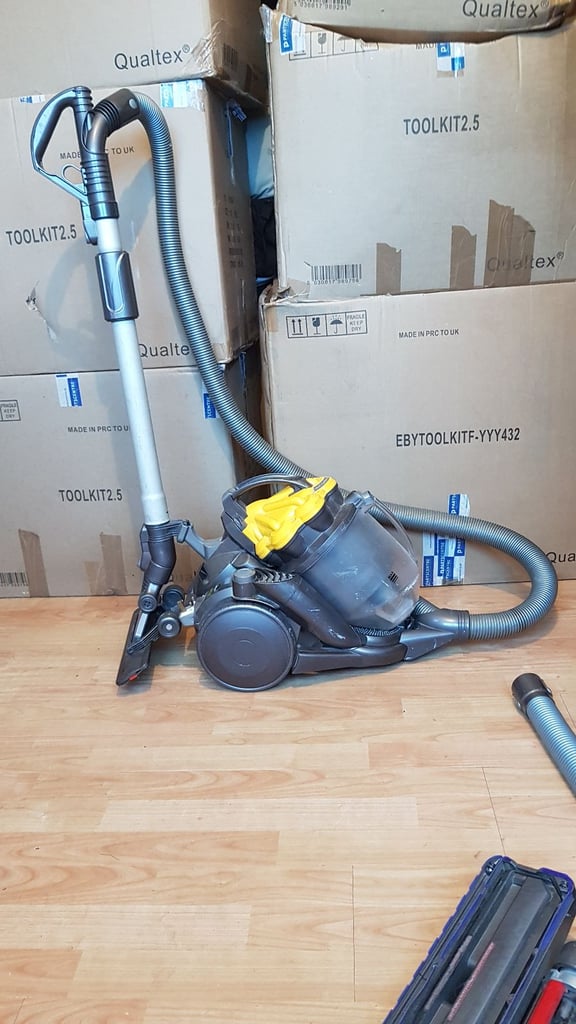 yellow dyson DC19 filters washed and dried Cylinder Hoover bagless Floor 1 week guara