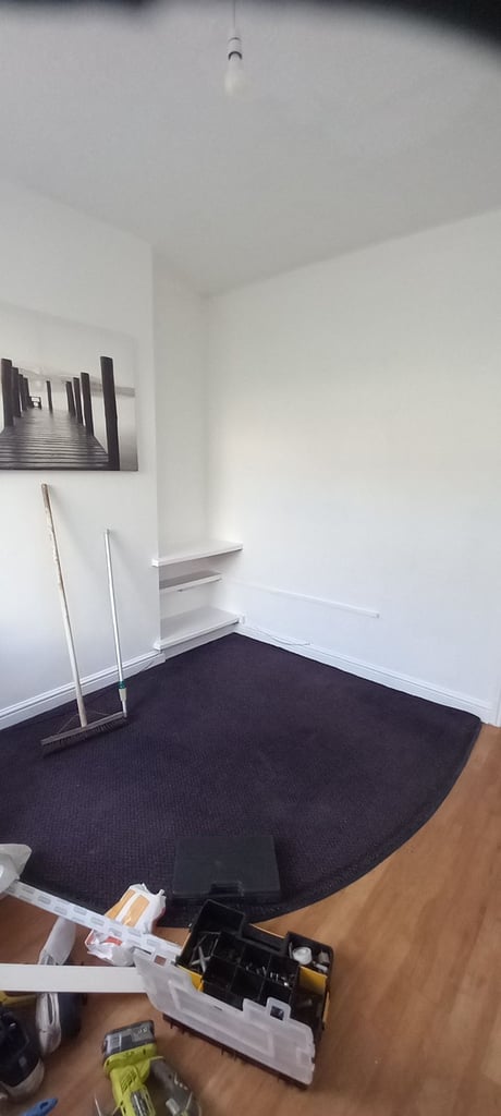 **TO LET**MID TERRACED HOUSE**3 BEDROOMS**RICHMOND TERRACE**HANLEY**