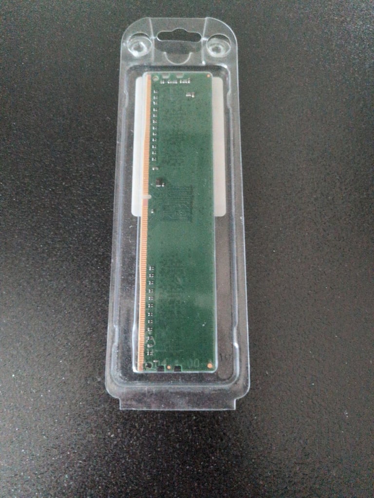 Crucial RAM 8GB DDR4 2400 CL17 Original Packaging!
