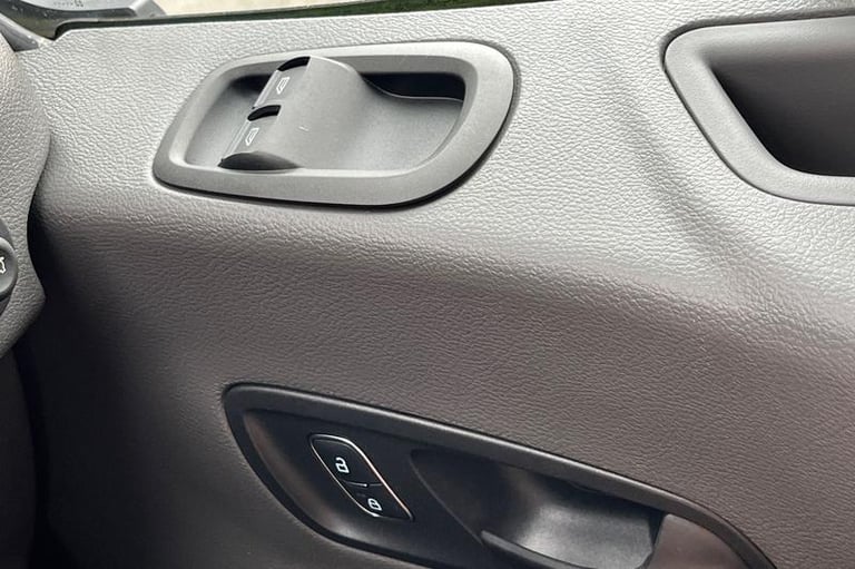 2025 Ford Transit 350 Leader L2 MWB Refrigerated Temperature Controlled RWD 2.0 EcoBlue 130ps Tem...