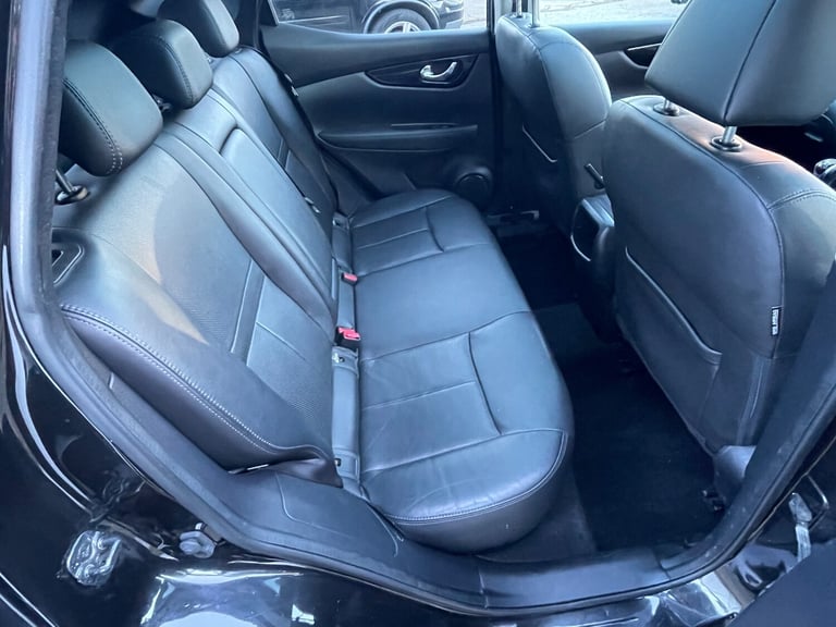 2015 Nissan Qashqai 1.6 DIG-T Tekna SUV 5dr Petrol Manual 2WD Euro 6 (s/s) (163