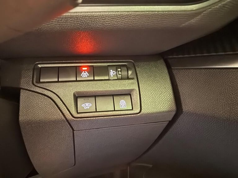 2023 Peugeot 5008 1.5 Bluehdi Allure Suv 5dr Diesel Eat Euro 6 (s/s) (130 Ps) HATCHBACK Diesel Au...