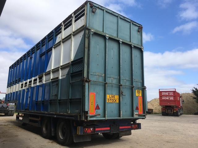Cartwright 36ft cattle trailer 